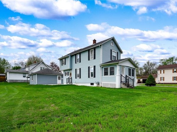 705 S Walnut St , Sharpsville, PA 16150