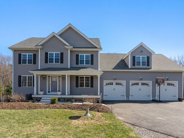 5 Glebe St, Rehoboth, MA 02769