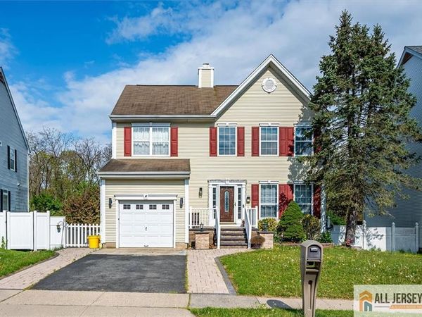 7 Stanford Drive , Kendall Park, NJ 08824