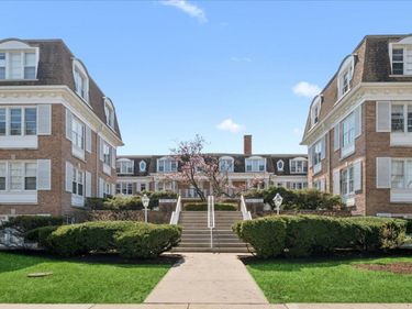2234 Central Street, Unit 3, Evanston, IL 60201