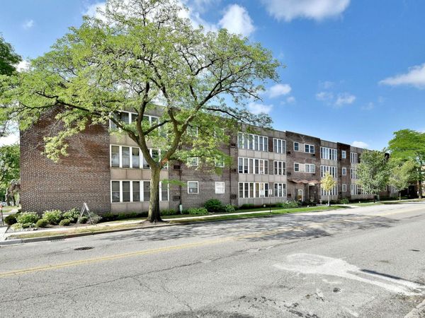 1301 W TOUHY Avenue , Unit 309, Park Ridge, IL 60068
