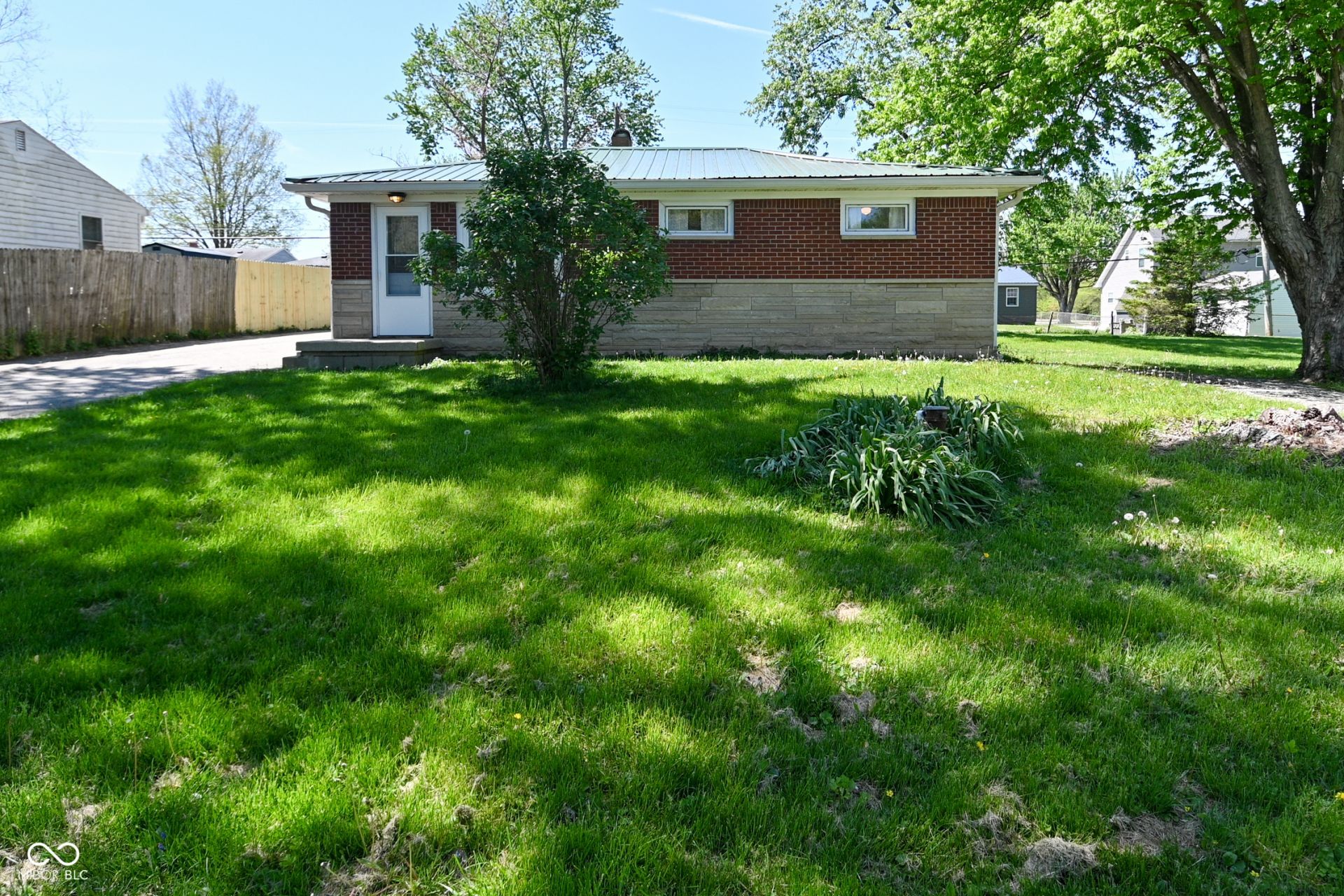 6166 Vigo Drive, Clayton, IN 46118 Main Photo
