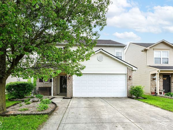 532 Bridgestone Drive , Indianapolis, IN 46231