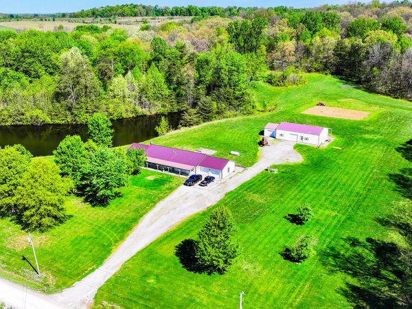 4115 E Olive Branch Road , Bloomfield, IN 47424