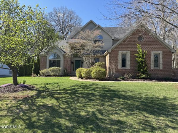 8819 Royal Oak Drive , Holland, OH 43528