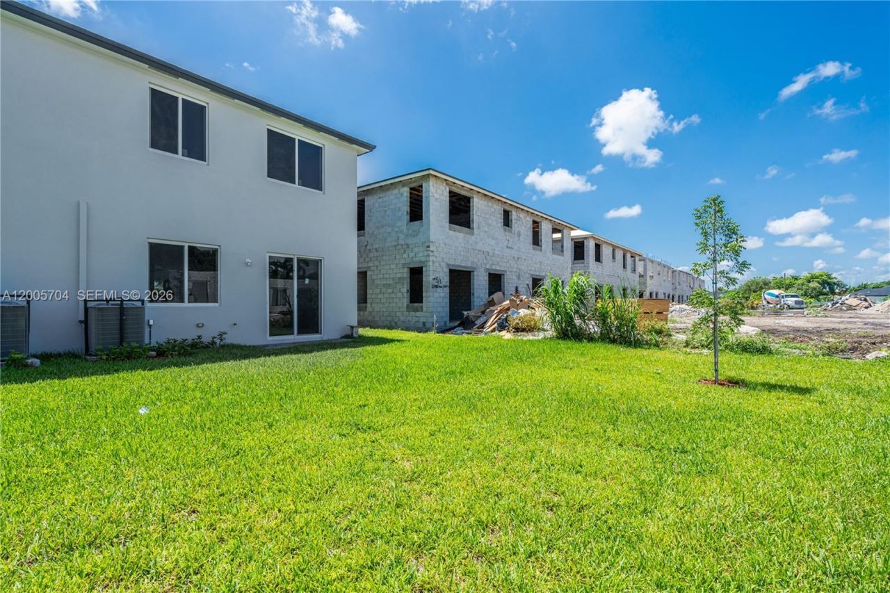 22431 SW 125 Ave , Unit 19B, Miami, FL 33033 Photo