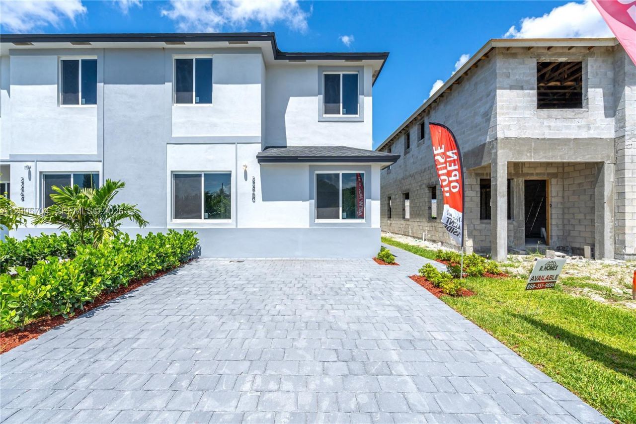 22431 SW 125 Ave , Unit 19B, Miami, FL 33033 Photo