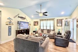 137 Adelphia Rd. photo 4