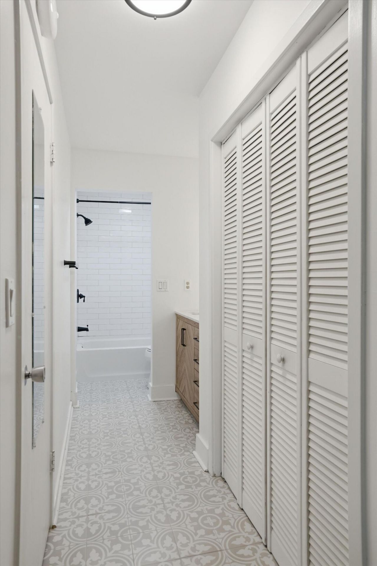 4 Stallion Court Photo 20