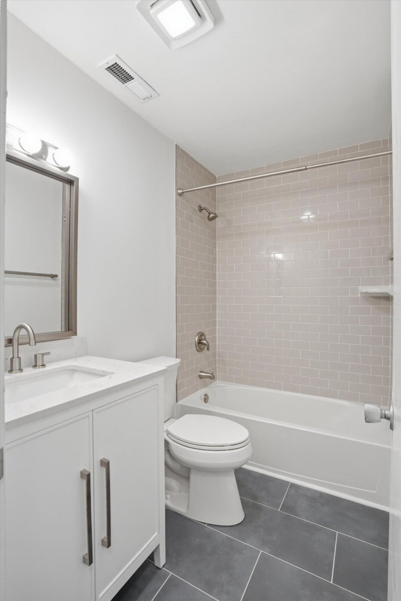 4 Stallion Court Photo 21