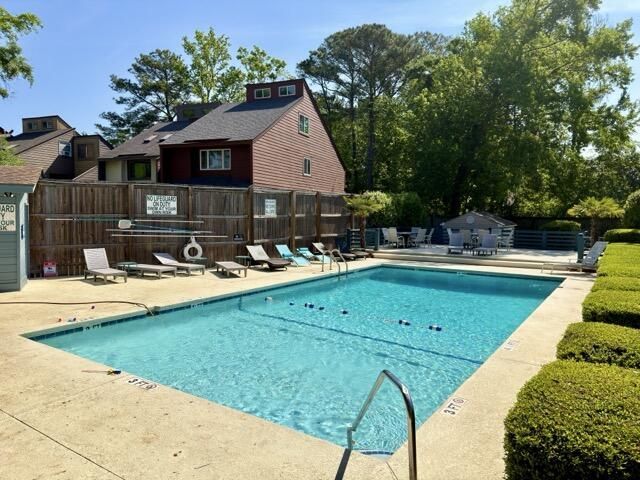 4 Stallion Court Photo 33