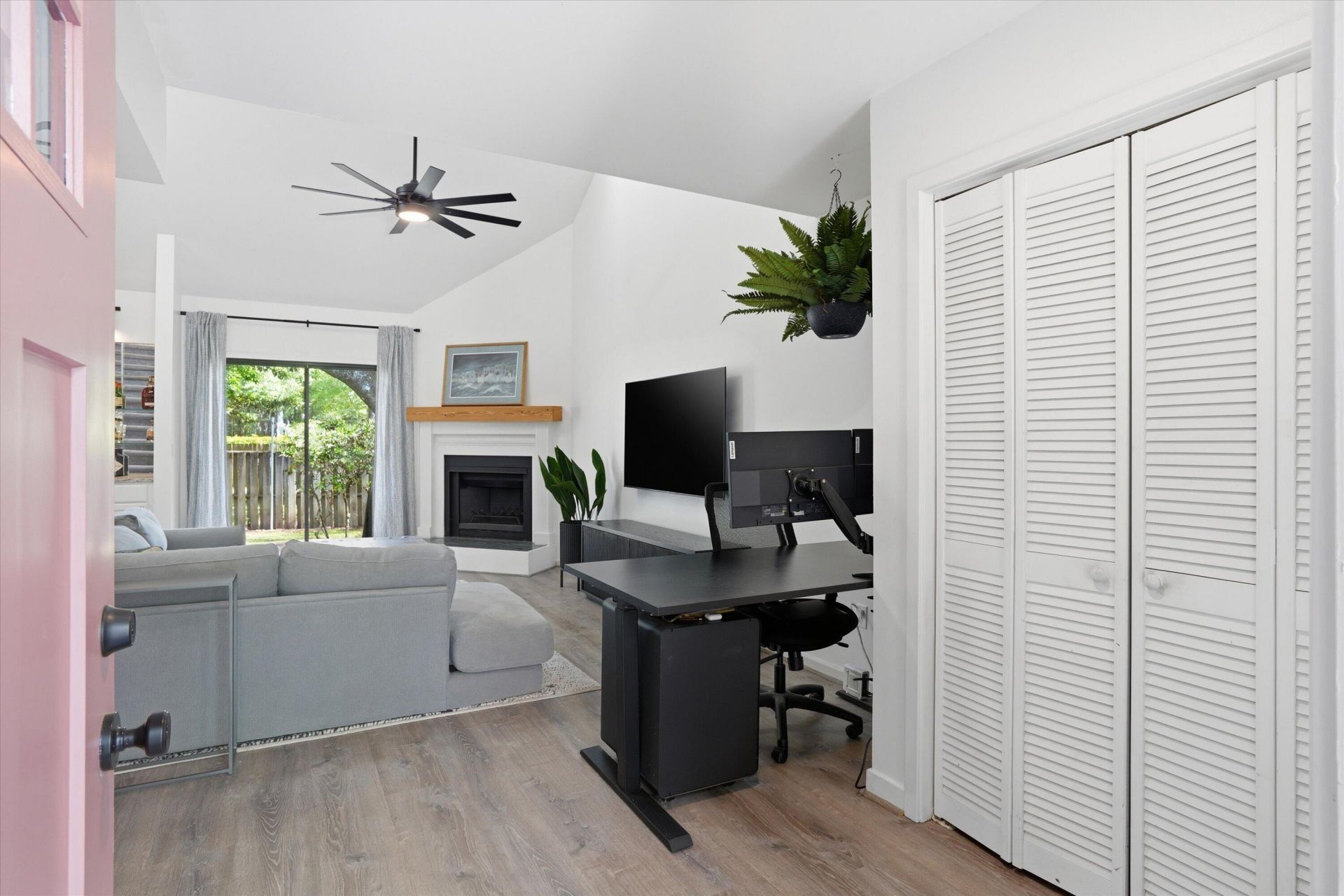 4 Stallion Court Photo 4