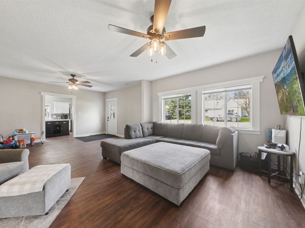 403 Park Street, Colo, IA 50056