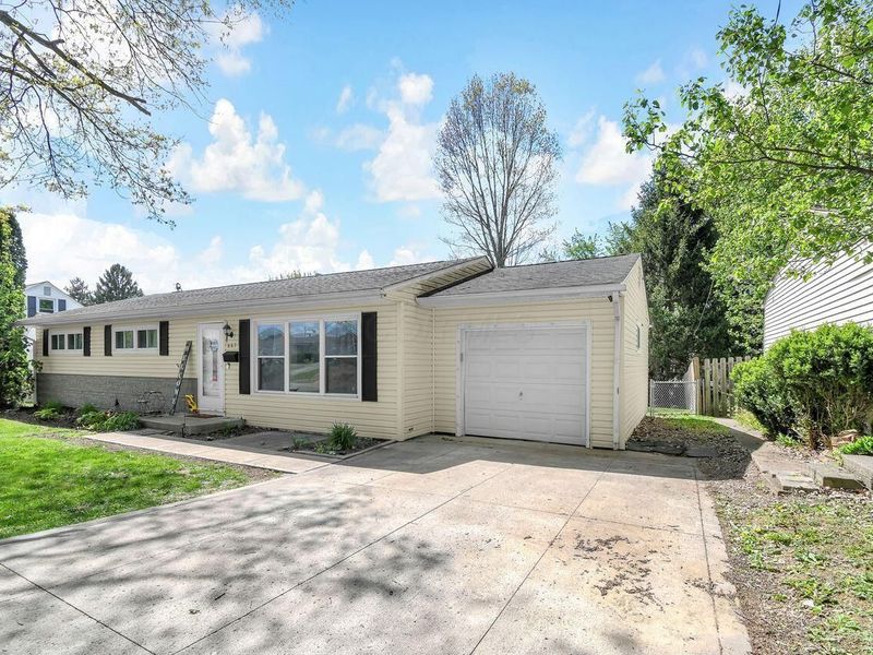 667 Euclid Avenue, Newark, OH 43055 Photo 2