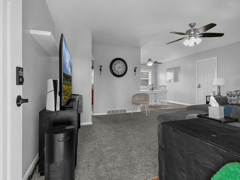 667 Euclid Avenue, Newark, OH 43055 Photo 3