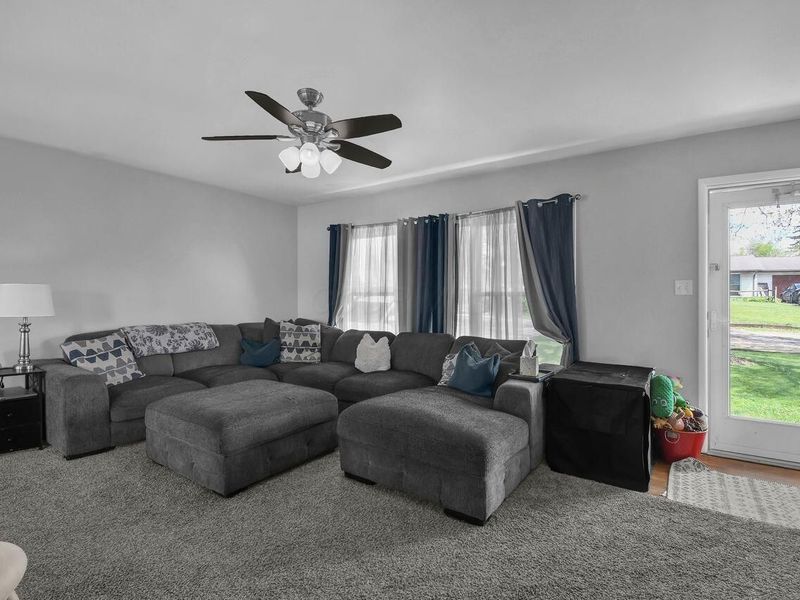 667 Euclid Avenue, Newark, OH 43055 Photo 5