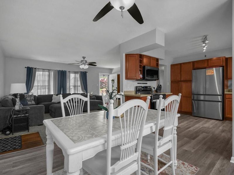 667 Euclid Avenue, Newark, OH 43055 Photo 9