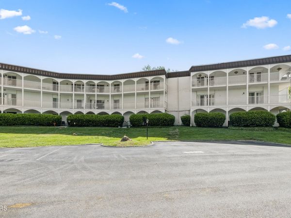 5709 Lyons View Pike, Knoxville, TN 37919