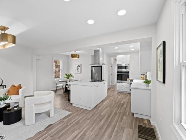 255 S 6Th Ave, Highland Park, NJ 08904