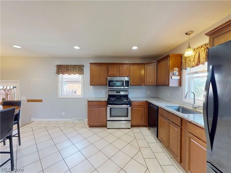 2821 Wales Avenue, Parma, OH 44134 Photo 7