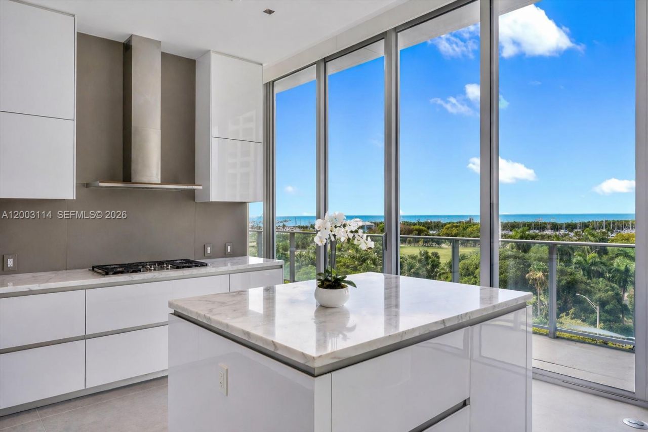 2675 S Bayshore Dr, Unit 602S, Miami, FL 33133 Photo
