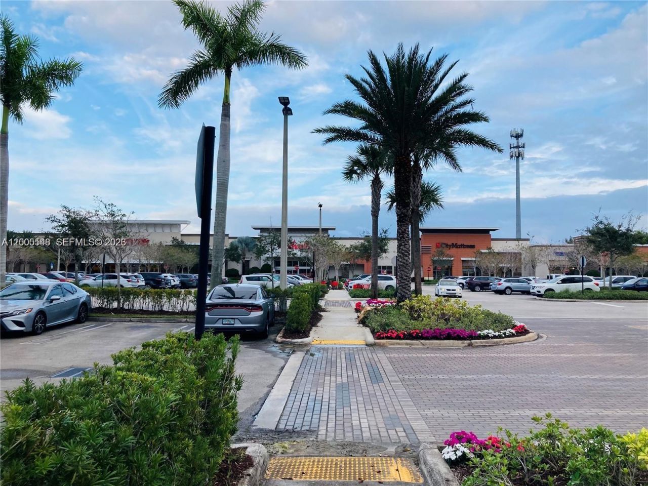 640 Pioneer Way , Unit 640, Royal Palm Beach, FL 33411 Photo