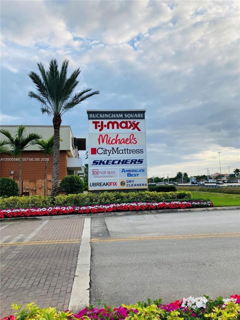 640 Pioneer Way , Unit 640, Royal Palm Beach, FL 33411 Photo