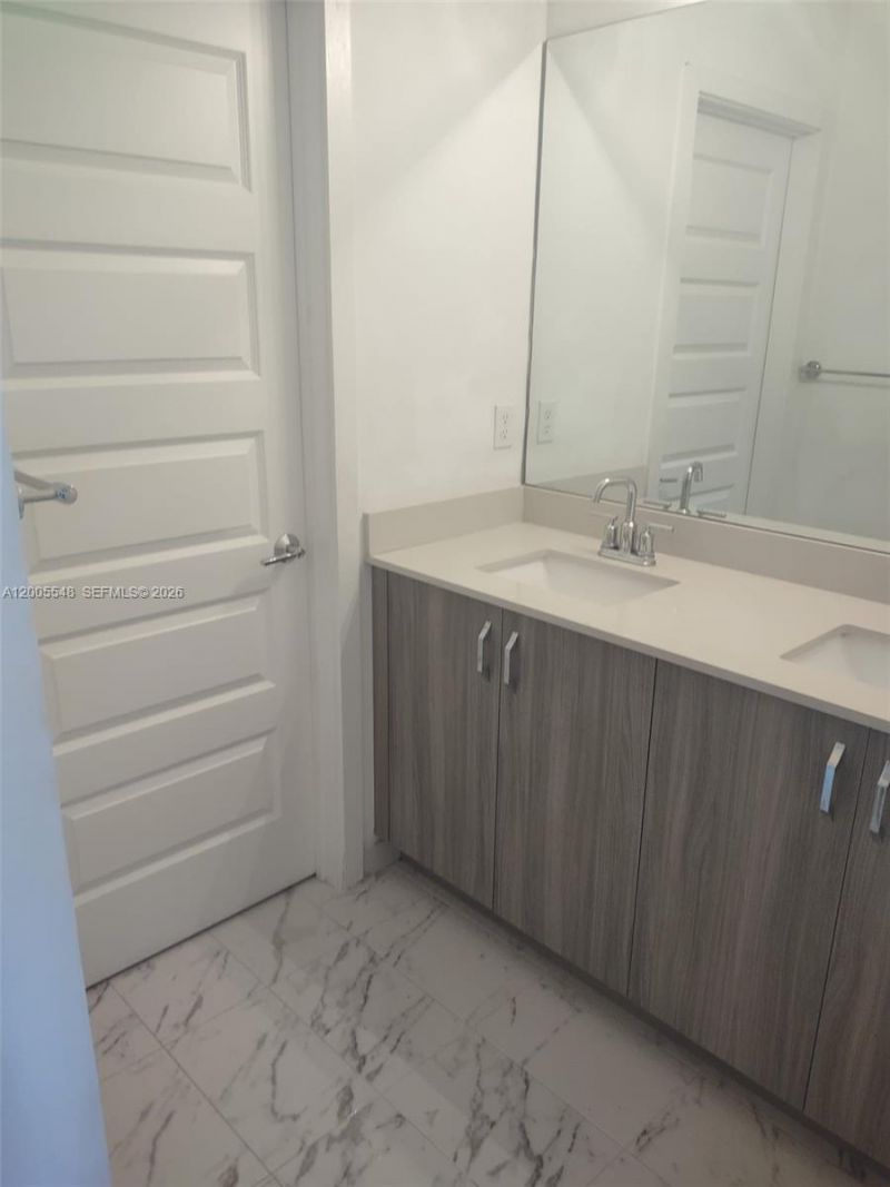 640 Pioneer Way , Unit 640, Royal Palm Beach, FL 33411 Photo
