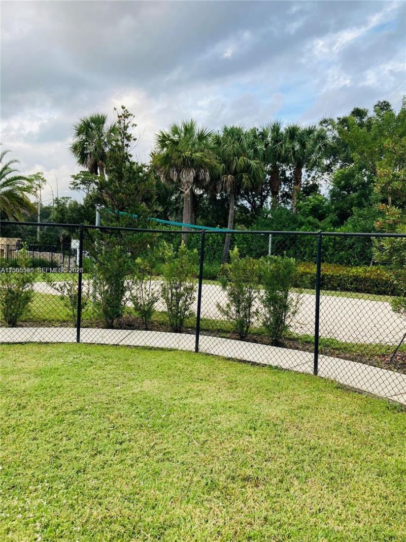 640 Pioneer Way , Unit 640, Royal Palm Beach, FL 33411 Photo