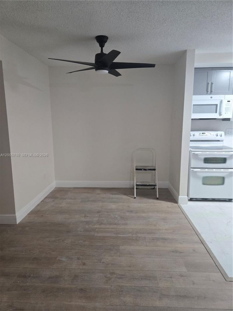 9610 S Belfort Cir, Unit 107, Tamarac, FL 33321 Photo