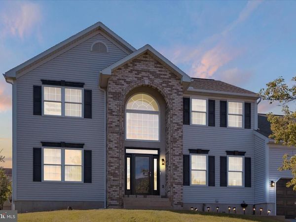 36 HAYDEN CIRCLE , READING, PA 19606