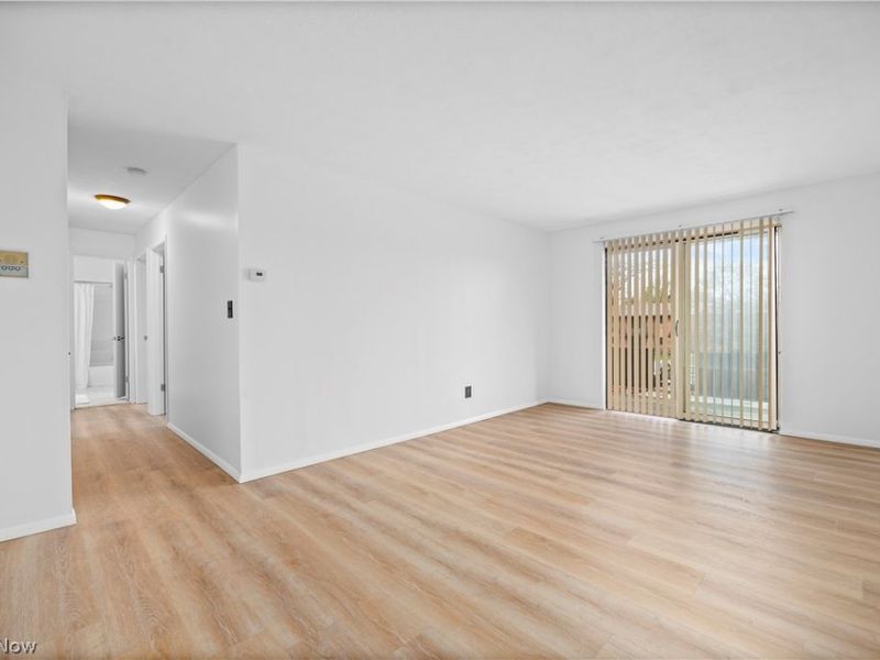 24635 Clareshire Drive, Unit 203, North Olmsted, OH 44070 Photo 7