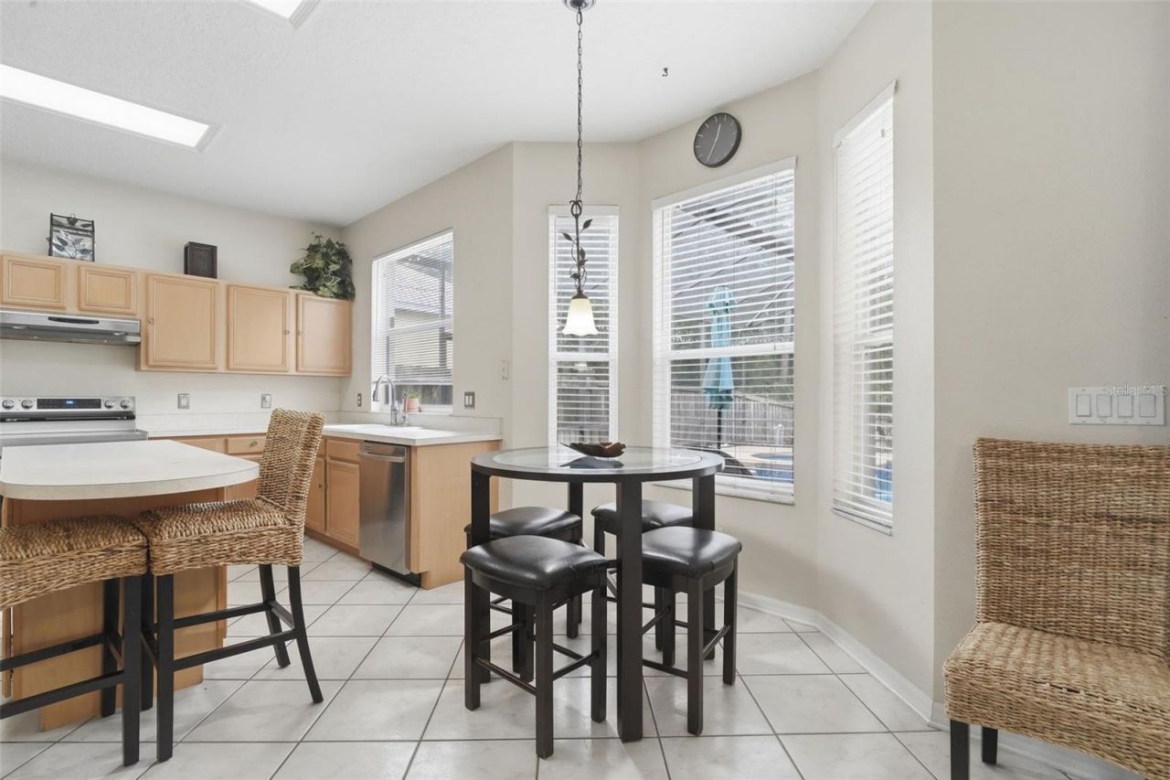 4029 Andover Cay Boulevard, Orlando, FL 32825 Photo