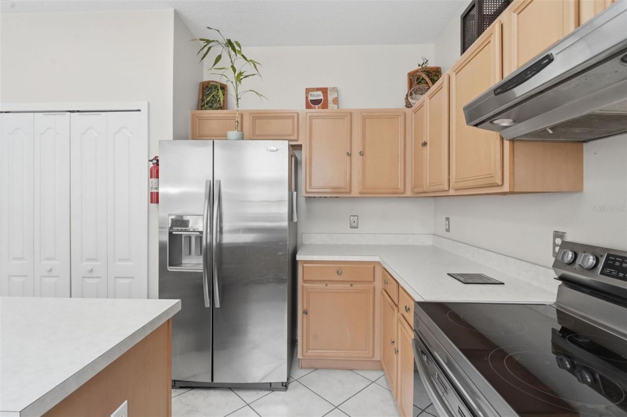 4029 Andover Cay Boulevard, Orlando, FL 32825 Photo