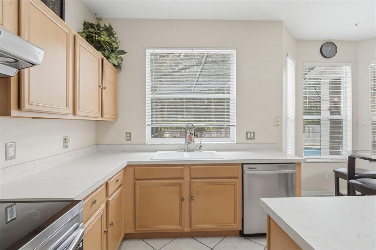 4029 Andover Cay Boulevard, Orlando, FL 32825 Photo