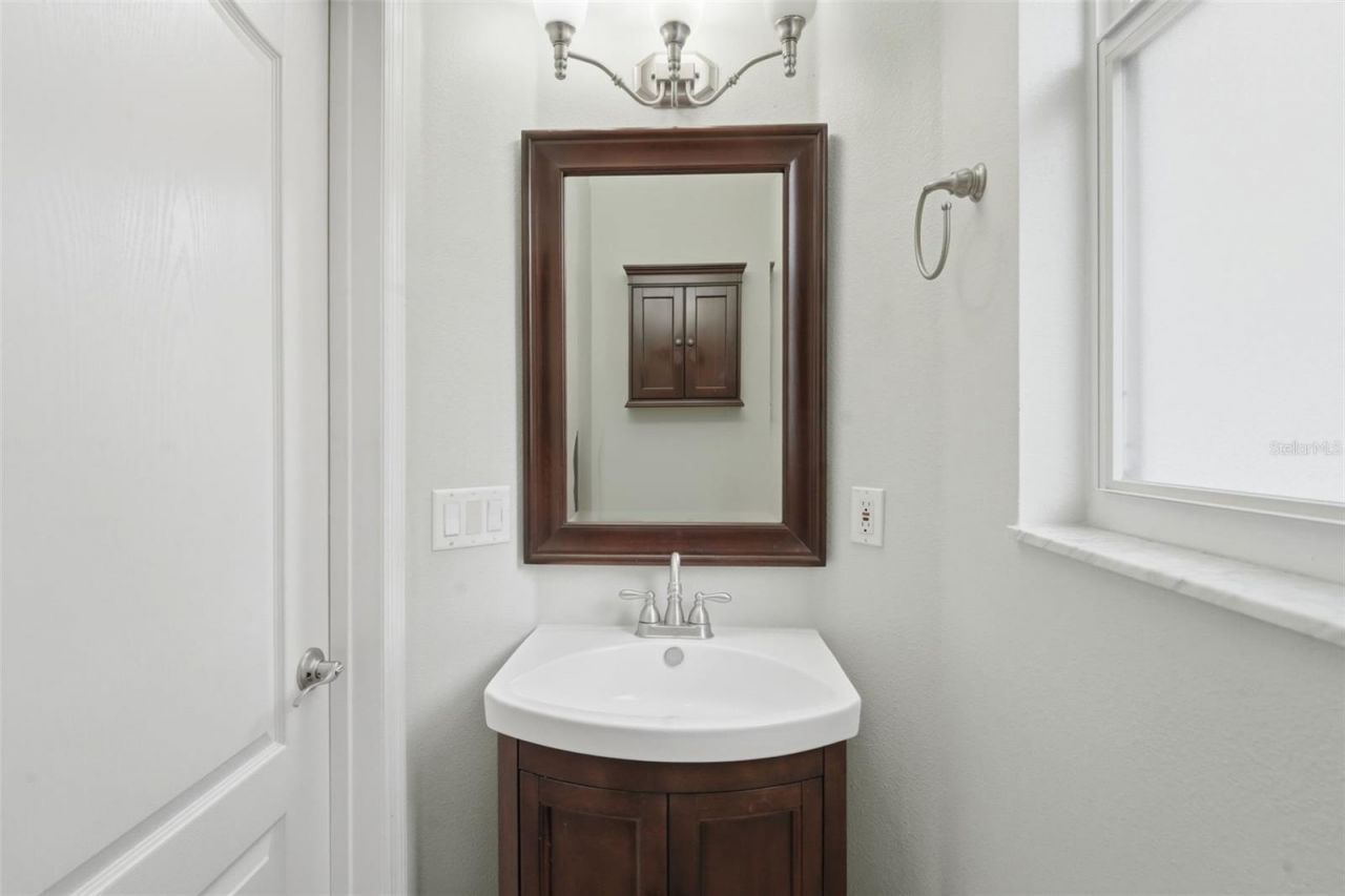 4029 Andover Cay Boulevard, Orlando, FL 32825 Photo