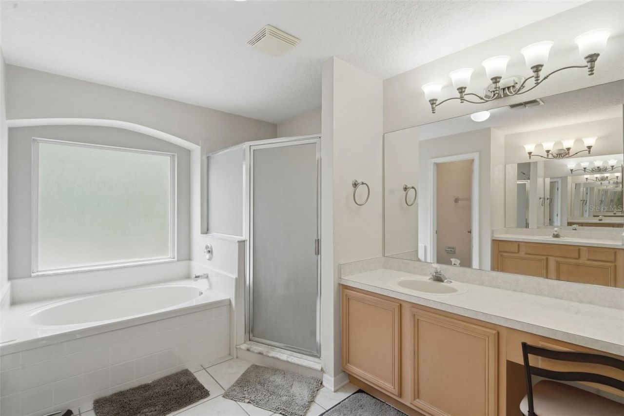 4029 Andover Cay Boulevard, Orlando, FL 32825 Photo