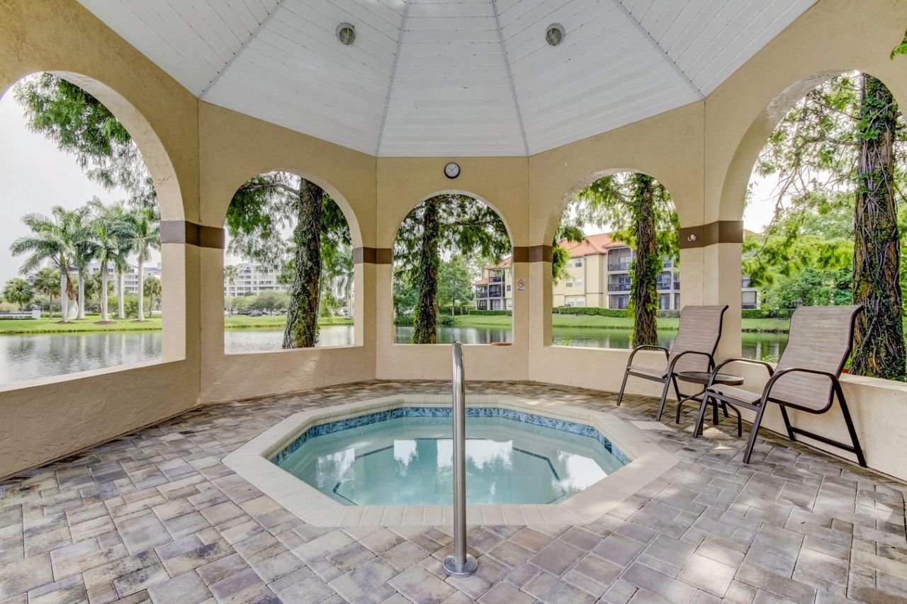 2400 Feather Sound Drive, Unit 1228, Clearwater, FL 33762 Photo