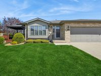 1900 Foxwood Drive, New Lenox, IL 60451 primary photo