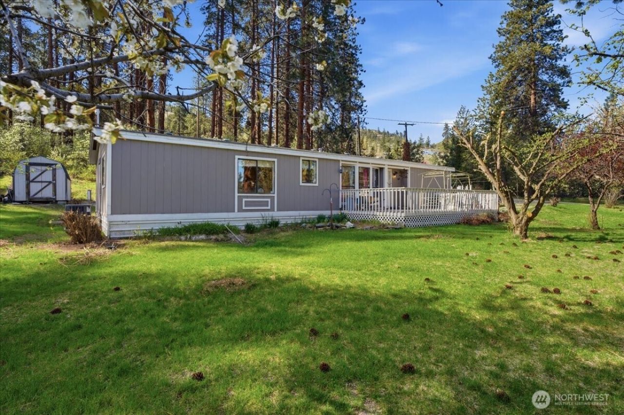 5 Mountain Spring Road, Orondo, WA 98843 Main Photo