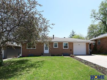 4513 Meredeth Street , Lincoln, NE 68506