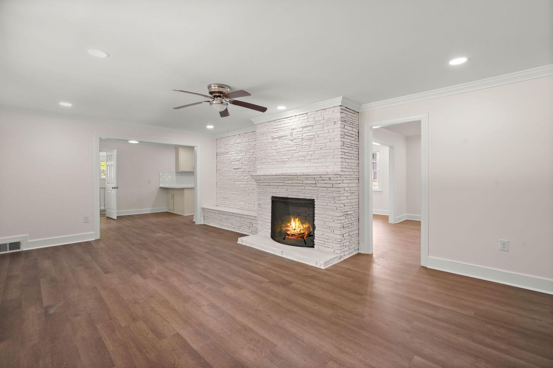 260 Perryclear Street Photo 8