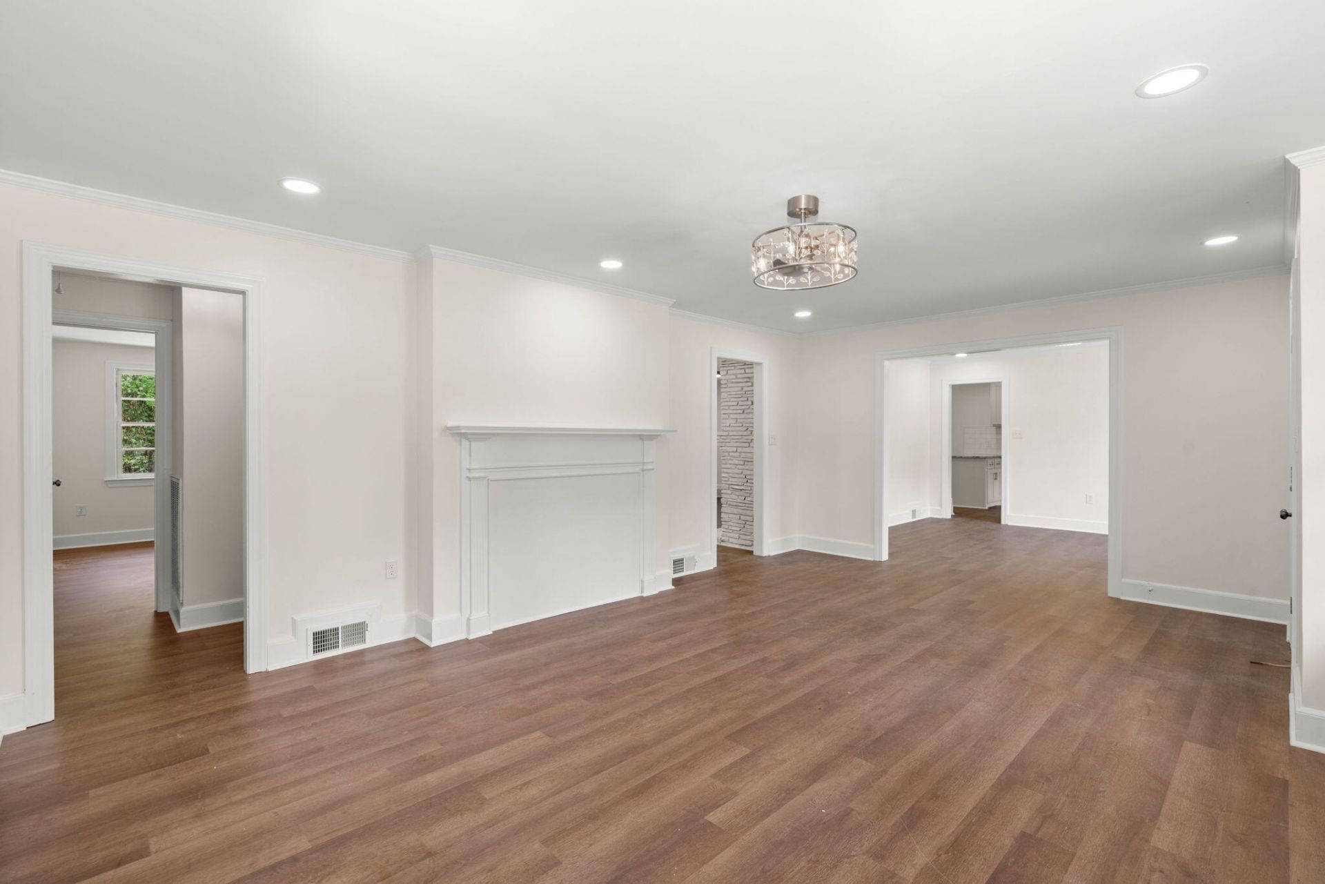 260 Perryclear Street Photo 9