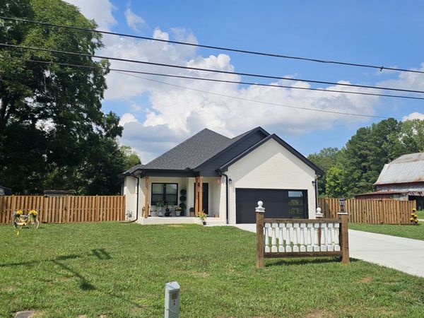 775 Ragsdale Rd , Manchester, TN 37355