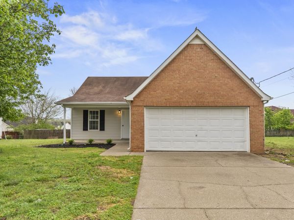 1626 Jo Ann Dr , La Vergne, TN 37086