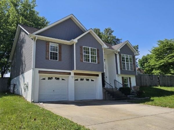 3161 Whitetail Dr , Clarksville, TN 37043