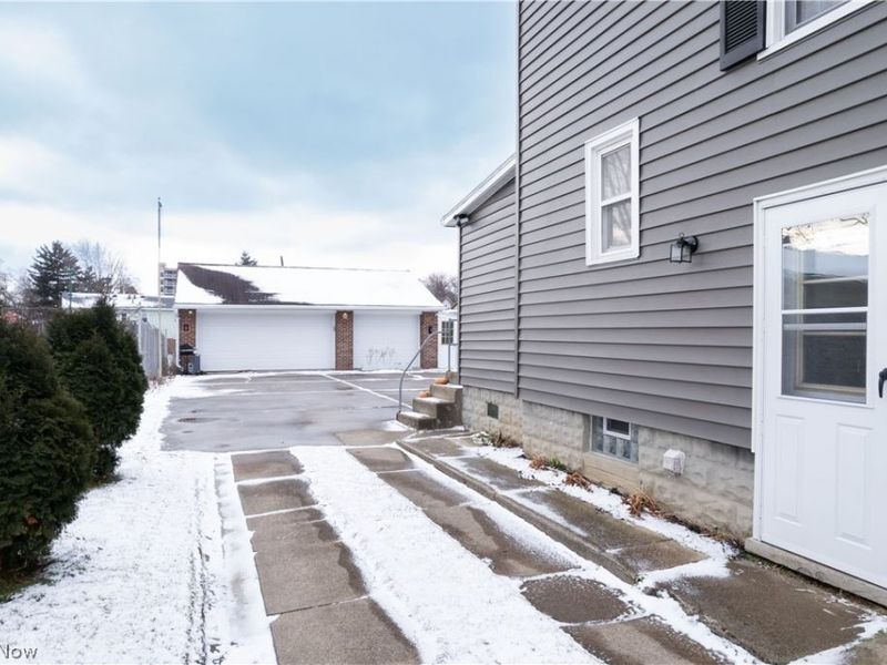 30 20th Street SW, Barberton, OH 44203 Photo 22