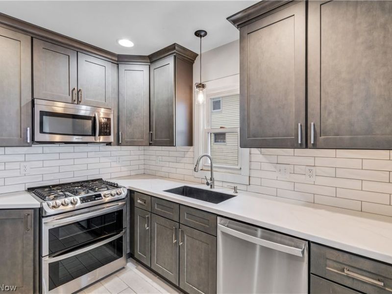 30 20th Street SW, Barberton, OH 44203 Photo 9