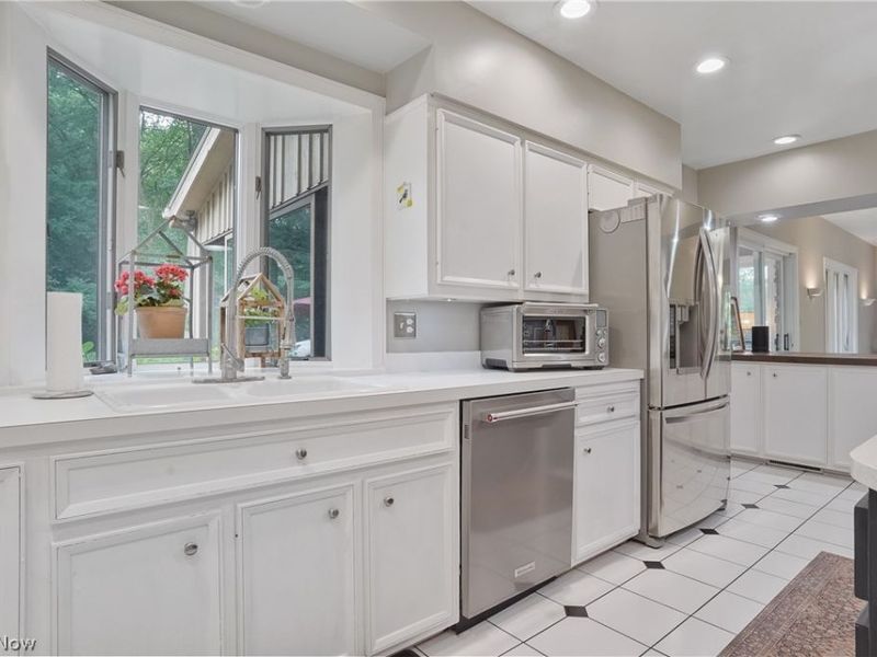 889 Eaton Avenue, Akron, OH 44303 Photo 13