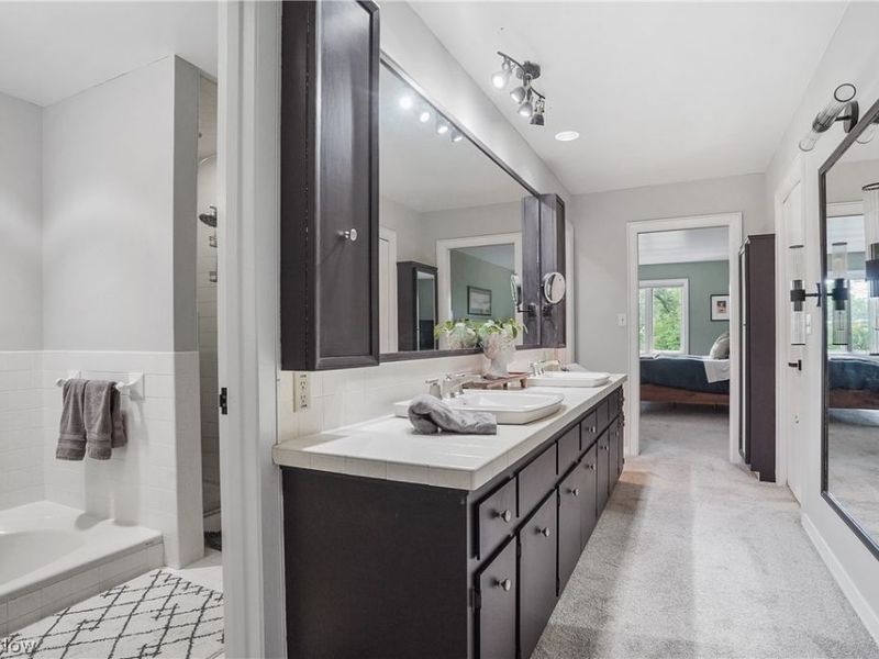 889 Eaton Avenue, Akron, OH 44303 Photo 32